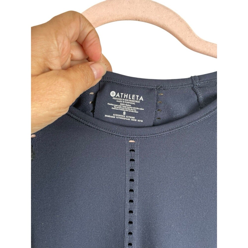 Athleta foothill Navy Long sleeve shirt women size Small Seamless - Picture 6 of 9